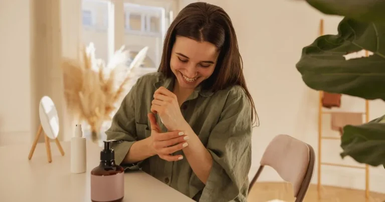 how to use lemon balm for skin